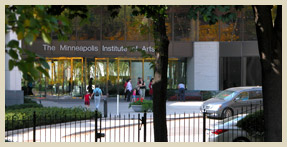 Minneapolis Institute of Arts from Courtyard - Fair Oaks Apartment Homes